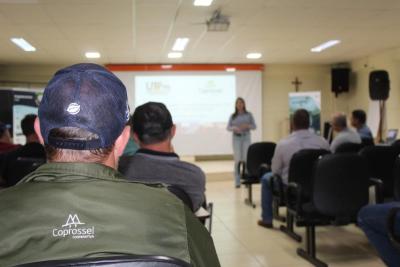 Coprossel e ICL realizam evento com foco em Nutrição e Fisiologia de Plantas